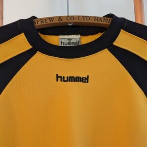 Vintage Hummel Sweater (Large) - Early 2000's